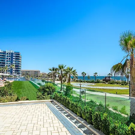 Bennecke Yulia * Torrevieja